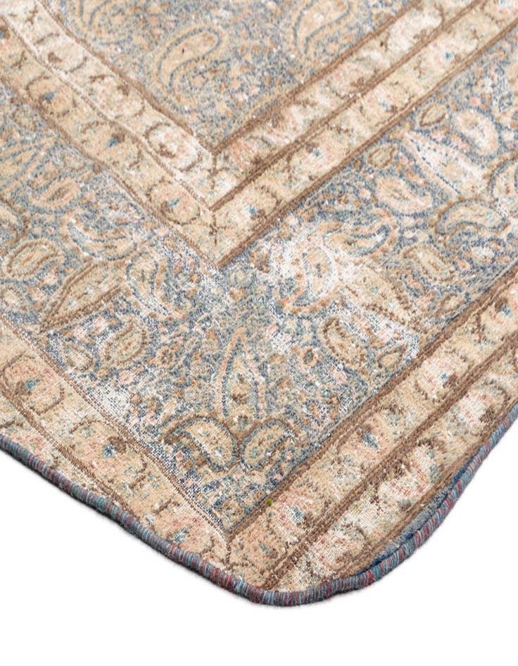 Detail image of 9' 10 x 12' Vintage Royal Wool Rug