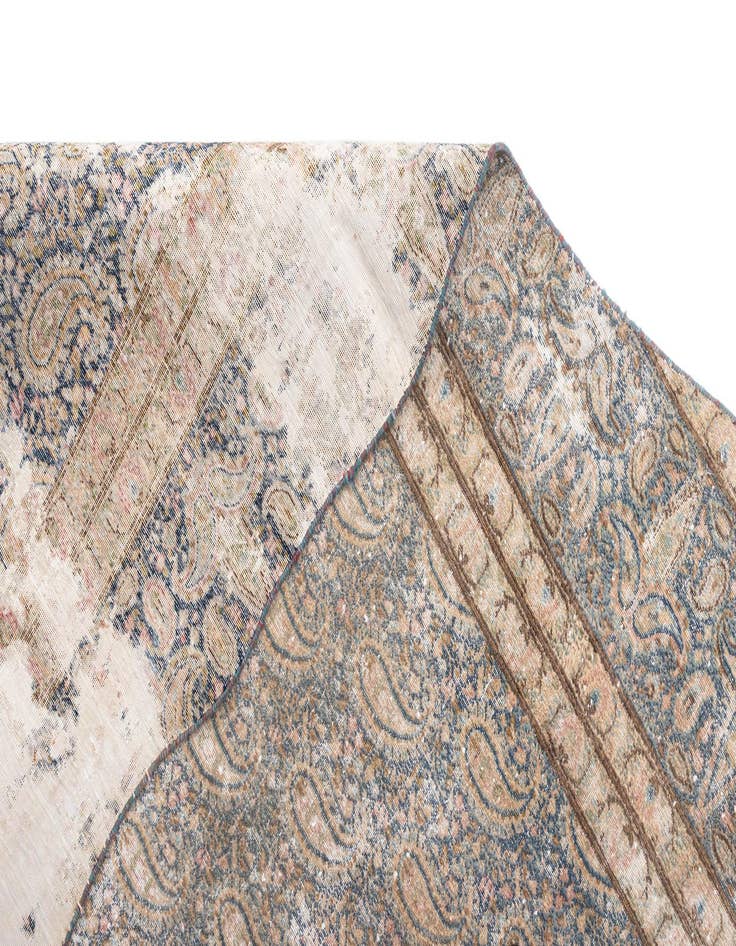 Detail image of 9' 10 x 12' Vintage Royal Wool Rug