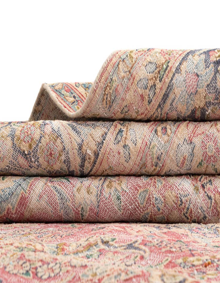 Detail image of 10' x 13' 4 Vintage Royal Wool Rug