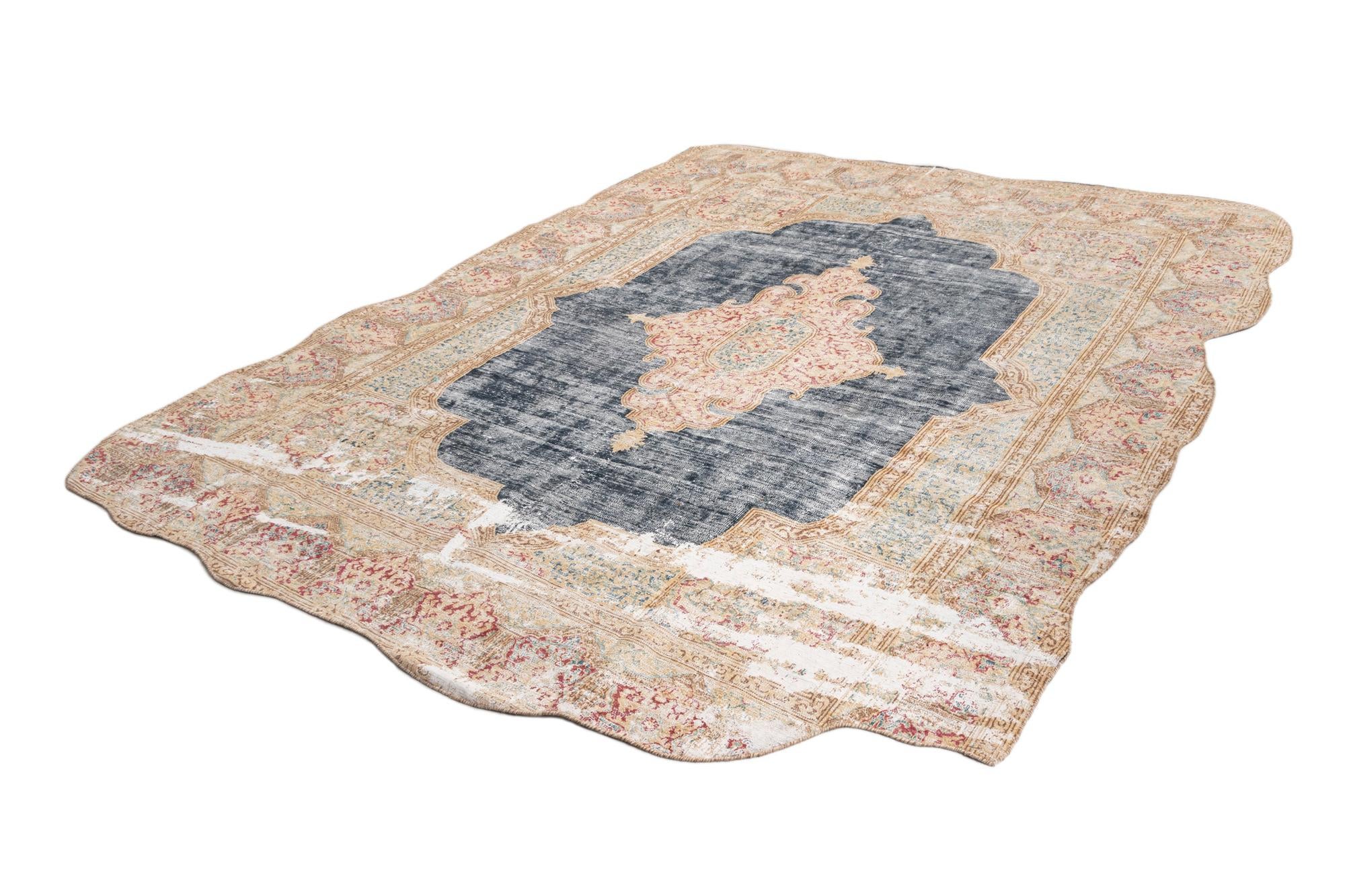 9' 6 x 12' 7 Vintage Royal Wool Rug