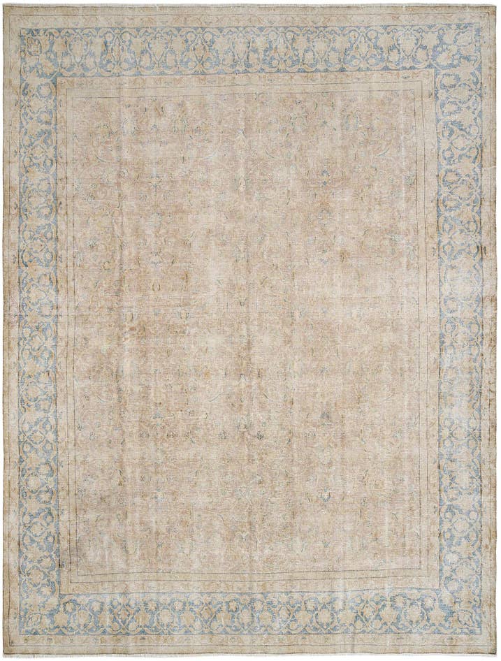Detail image of 295cm x 390cm Vintage Royal Wool Rug