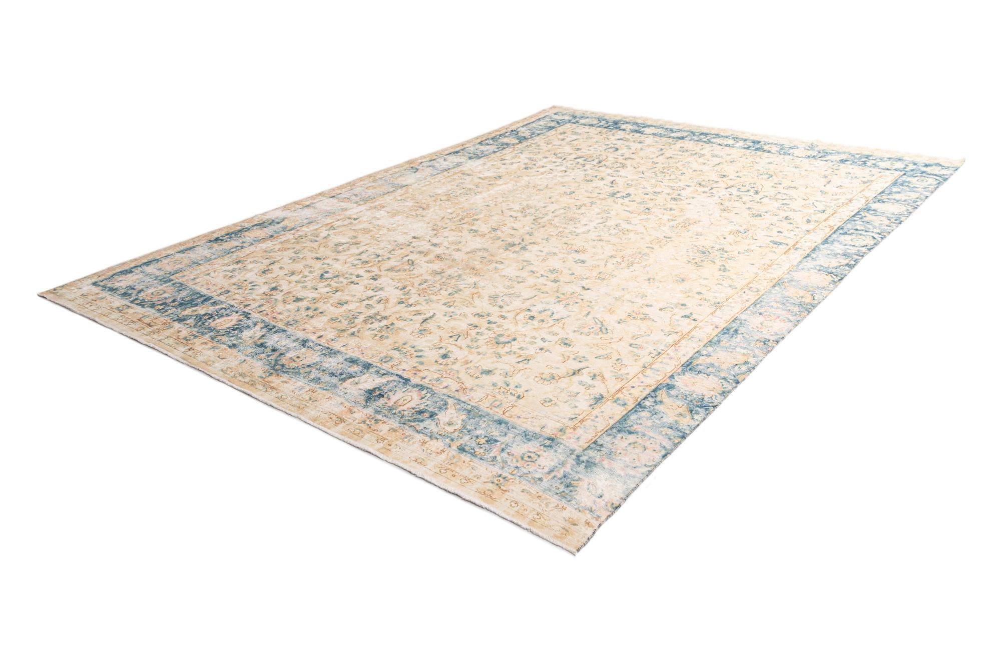 9' 5 x 13' 4 Vintage Royal Wool Rug