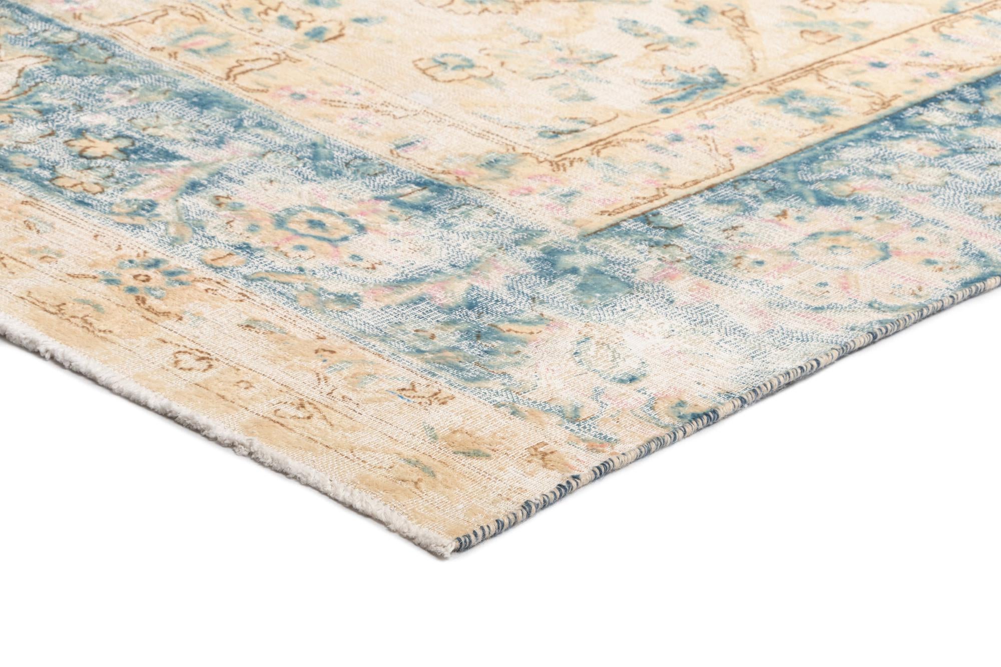 9' 5 x 13' 4 Vintage Royal Wool Rug