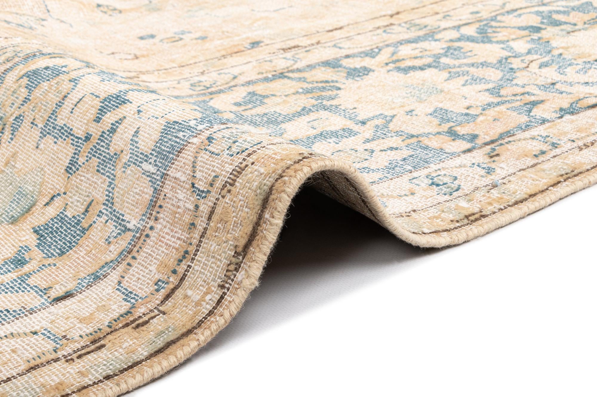 9' 8 x 12' 8 Vintage Royal Wool Rug