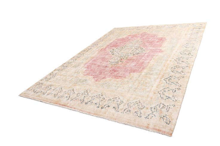 Detail image of 9' 7 x 13' 1 Vintage Royal Wool Rug