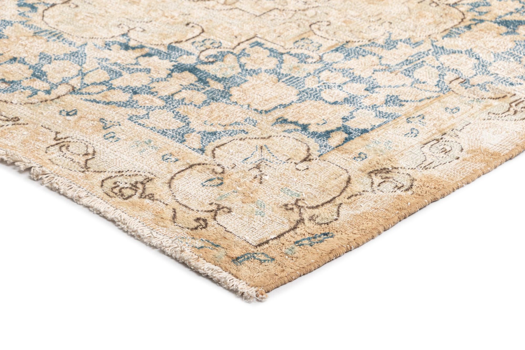 9' 11 x 12' 8 Vintage Royal Wool Rug