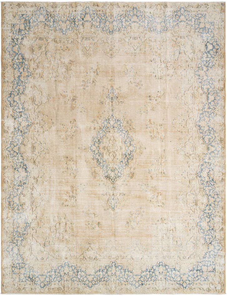 Detail image of 9' 11 x 12' 8 Vintage Royal Wool Rug