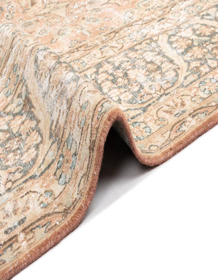 Detail image of 9' 8 x 13' Vintage Royal Wool Rug