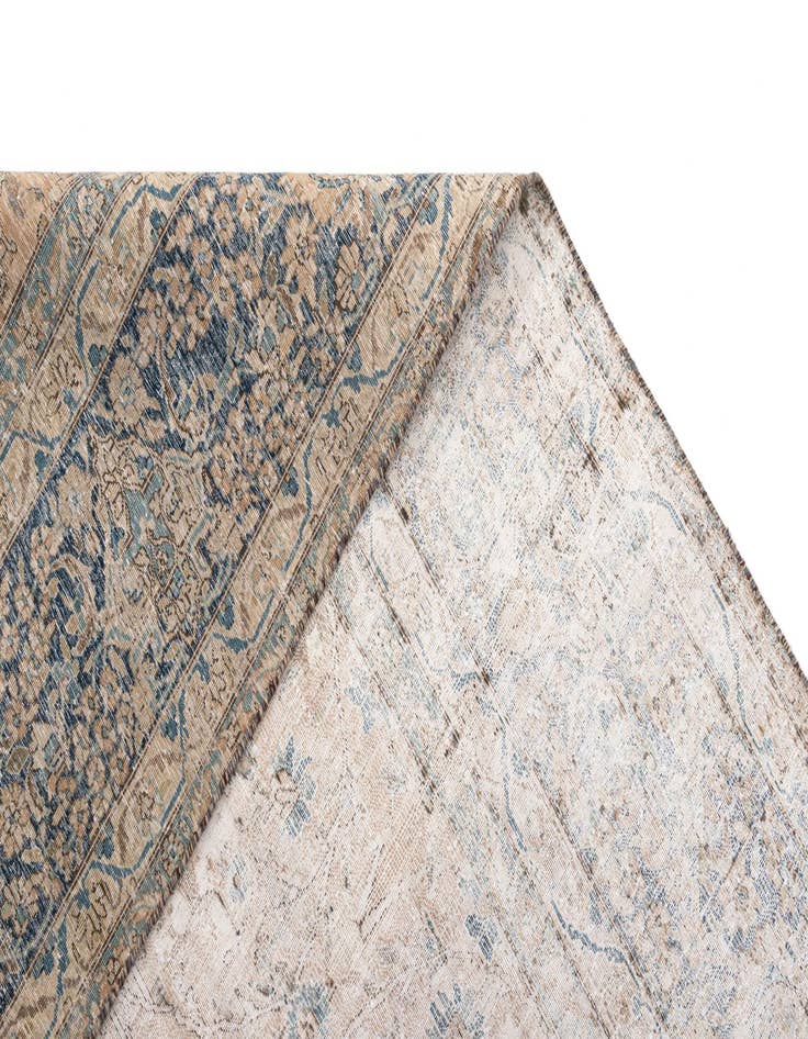 Detail image of 8' 5 x 11' 3 Vintage Royal Wool Rug