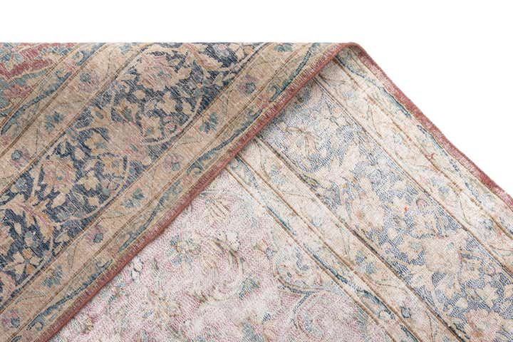 8' x 10' 8 Vintage Royal Wool Rug