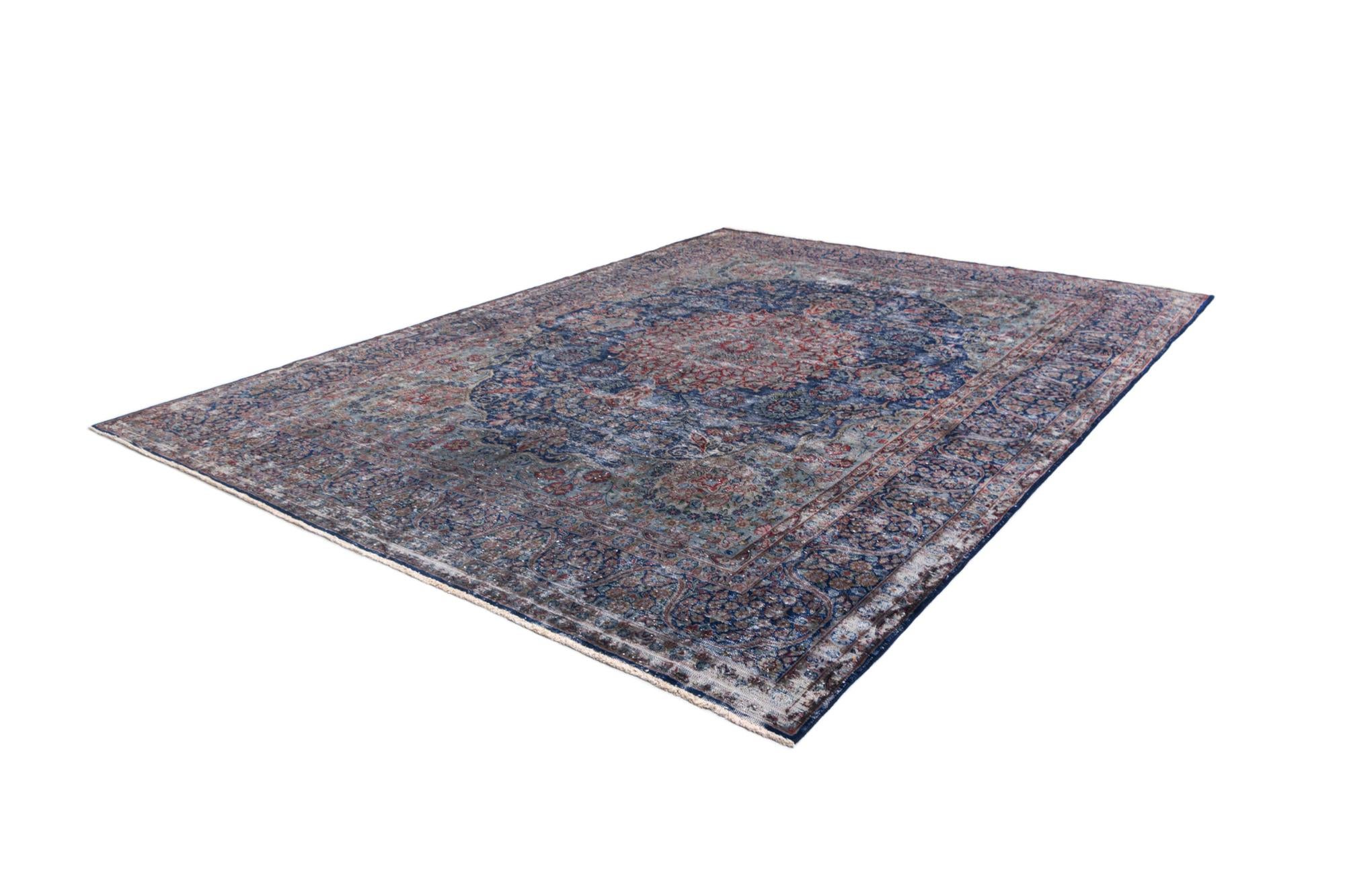 9' 9 x 13' Vintage Royal Wool Rug
