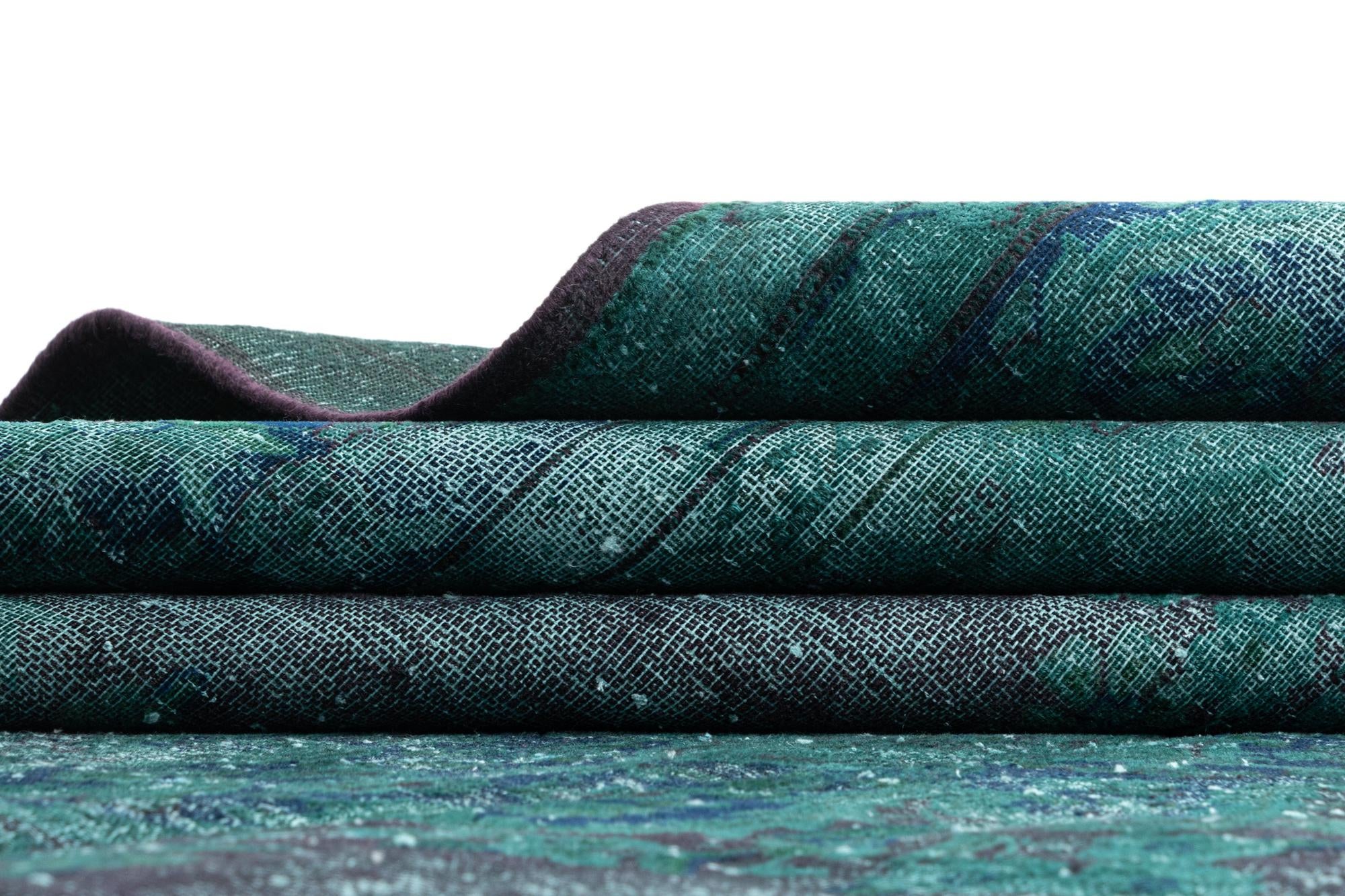 9' 7 x 13' 1 Vintage Royal Wool Rug