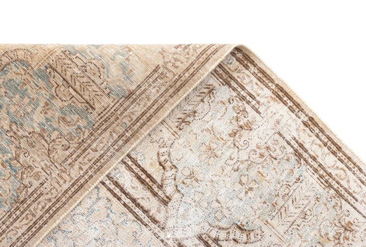 Detail image of 8' 10 x 12' 2 Vintage Royal Wool Rug