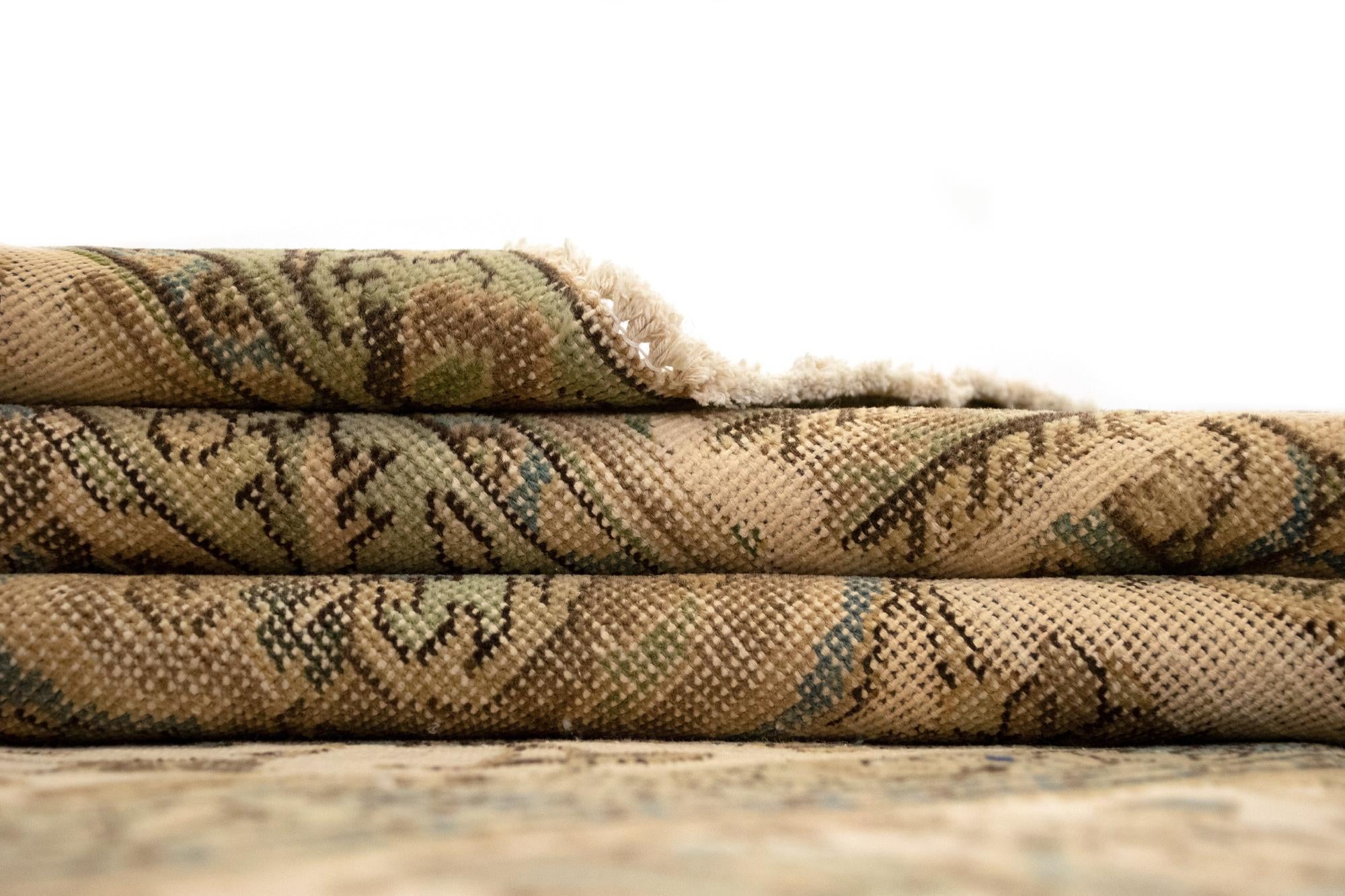 9' 11 x 12' 10 Hand Knotted Vintage Royal Persian Wool Rug