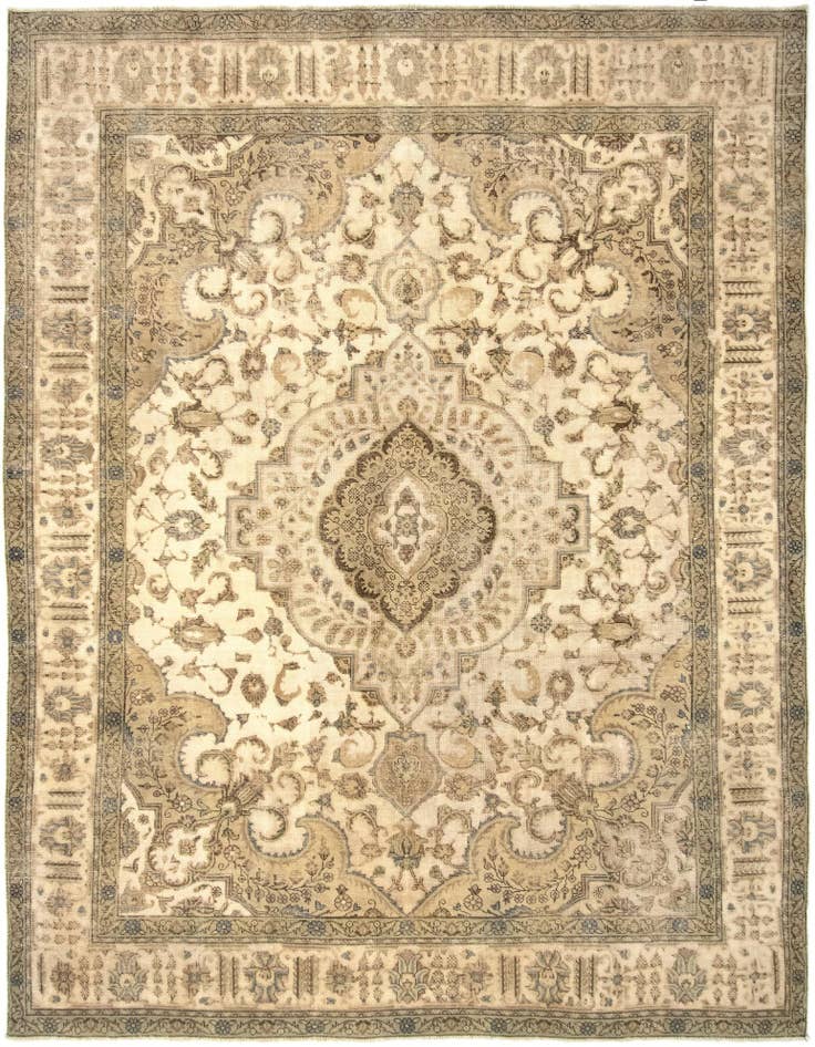 Detail image of 9' 11 x 12' 10 Hand Knotted Vintage Royal Persian Wool Rug