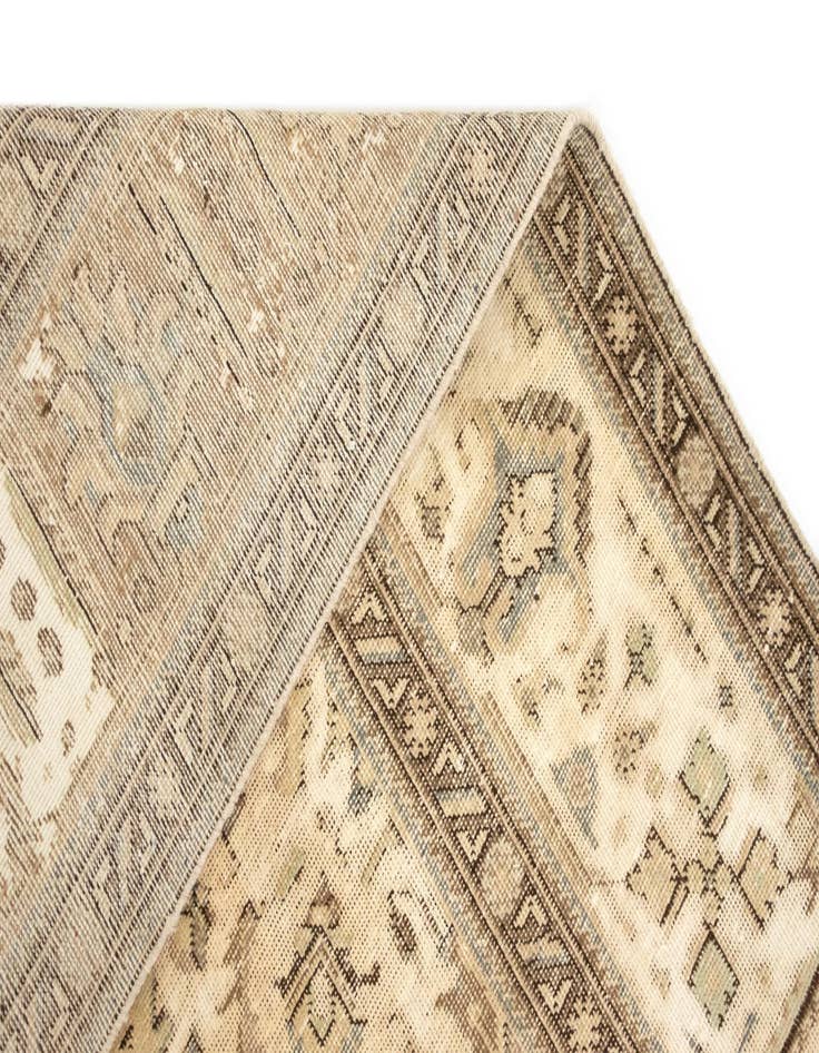 Detail image of 9' 8 x 12' 10  Hand Knotted Vintage Royal Persian Wool Rug