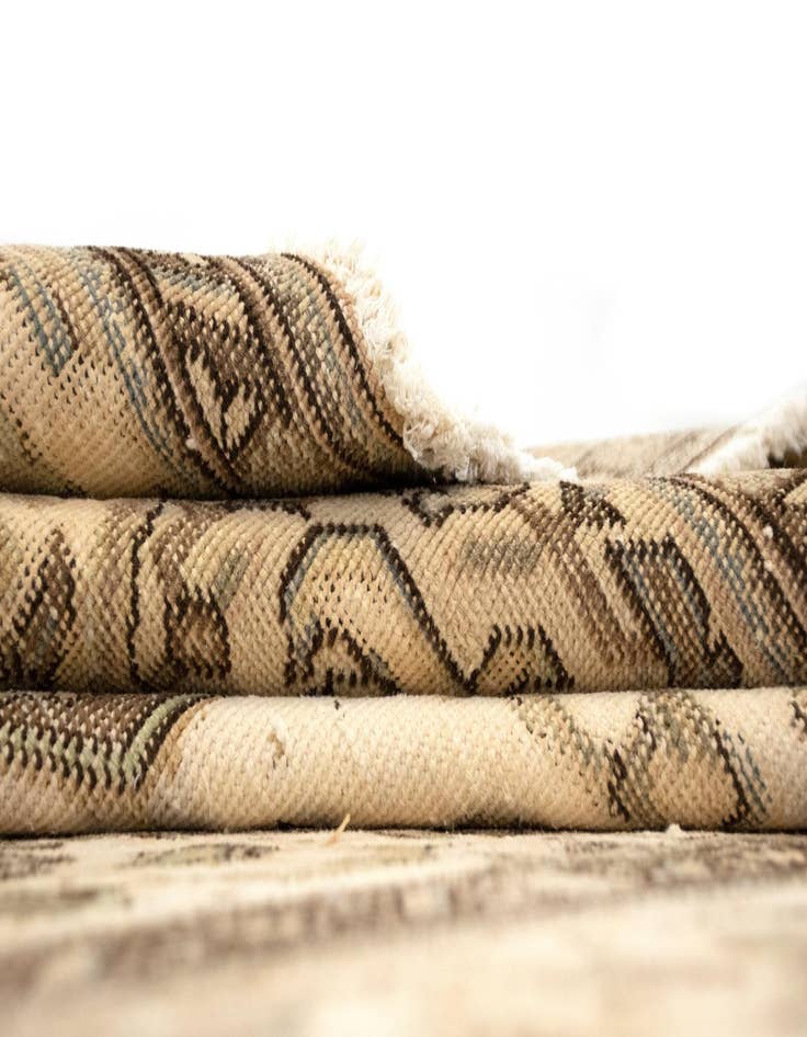 Detail image of 9' 8 x 12' 10  Hand Knotted Vintage Royal Persian Wool Rug