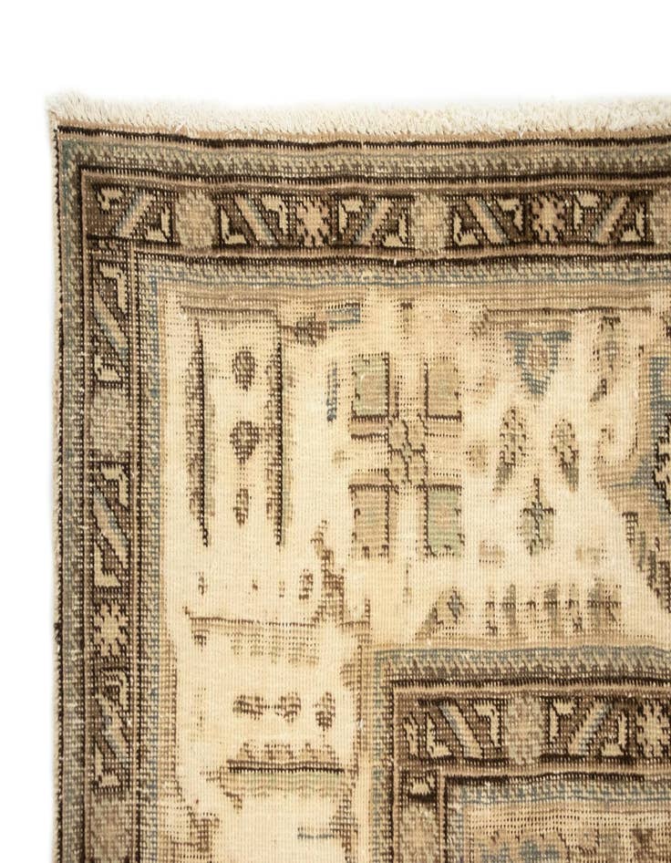 Detail image of 9' 8 x 12' 10  Hand Knotted Vintage Royal Persian Wool Rug