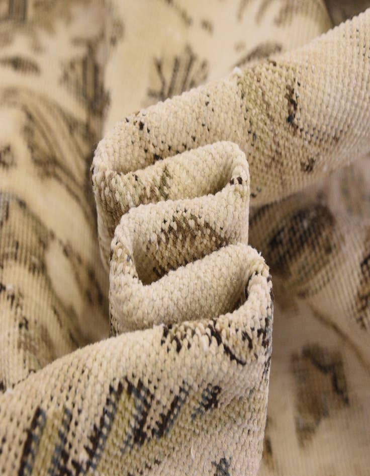 Detail image of 9' 8 x 12' 10  Hand Knotted Vintage Royal Persian Wool Rug