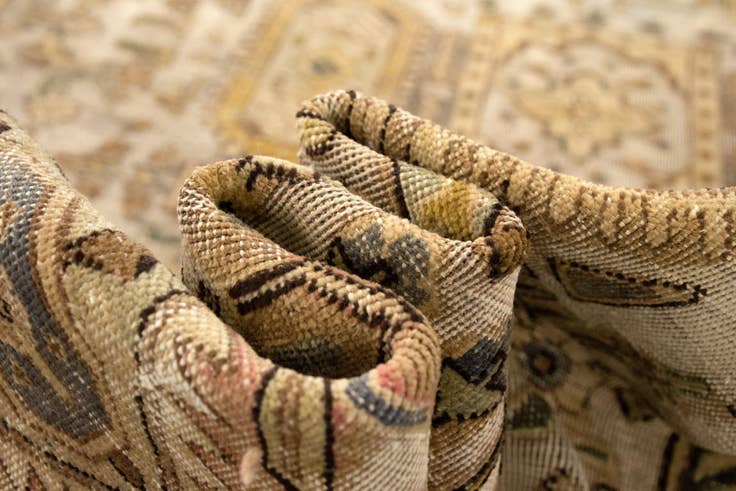 Detail image of 9' 9 x 13' Hand Knotted Vintage Royal Persian Wool Rug