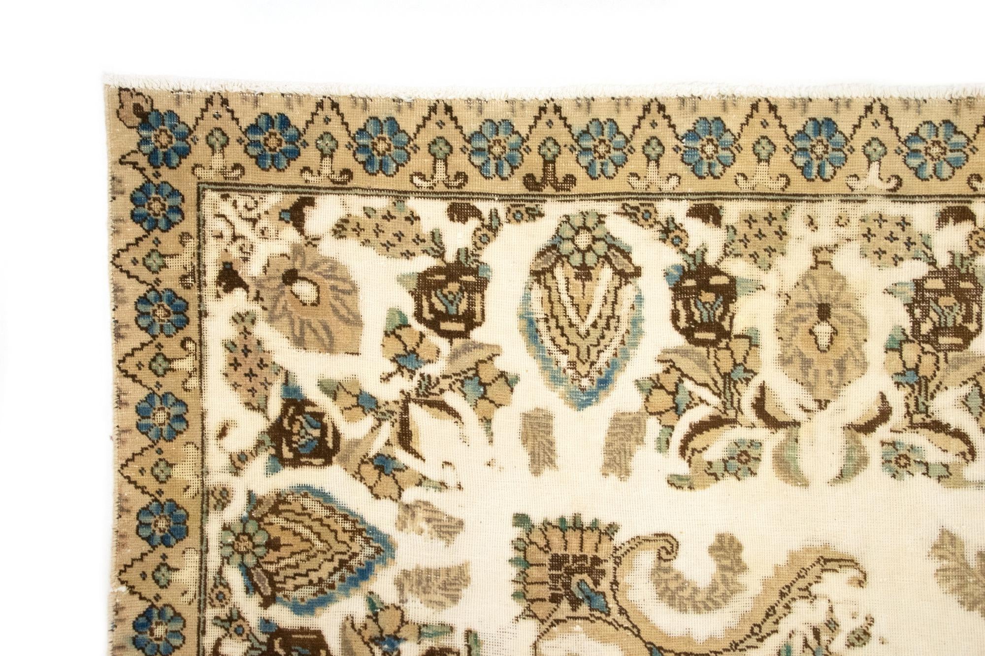 9' 11 x 12' 8 Hand Knotted Vintage Royal Persian Wool Rug