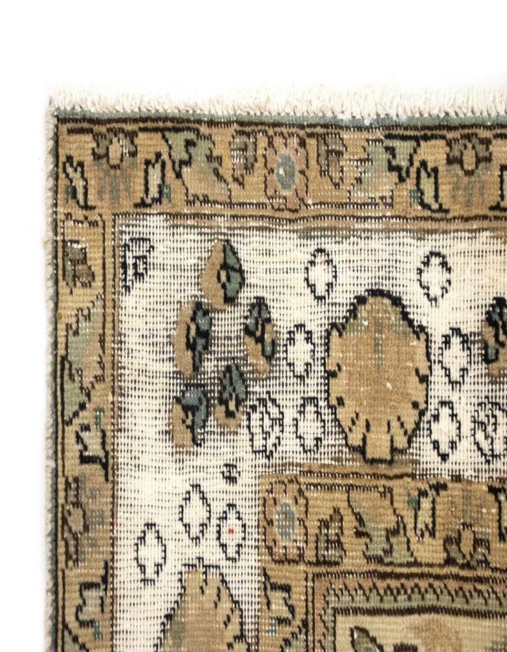 Detail image of 6' 11 x 9' 9 Hand Knotted Vintage Royal Persian Wool Rug