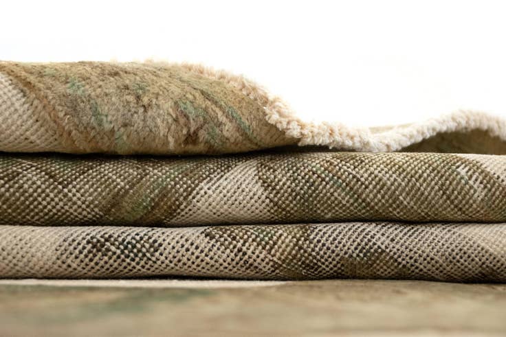 Detail image of 6' 5 x 9' 6 Hand Knotted Vintage Royal Persian Wool Rug