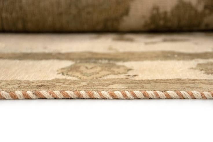 Detail image of 6' 5 x 9' 6 Hand Knotted Vintage Royal Persian Wool Rug