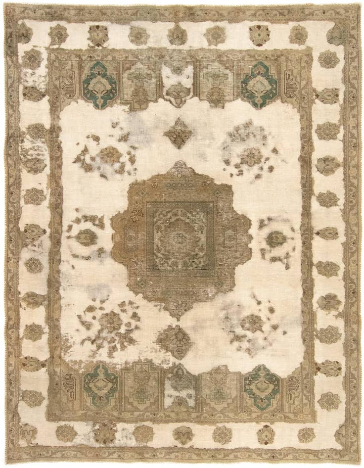 Detail image of 6' 5 x 9' 6 Hand Knotted Vintage Royal Persian Wool Rug