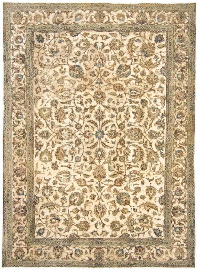 Detail image of 7' 10 x 10' 11 Hand Knotted Vintage Royal Persian Wool Rug
