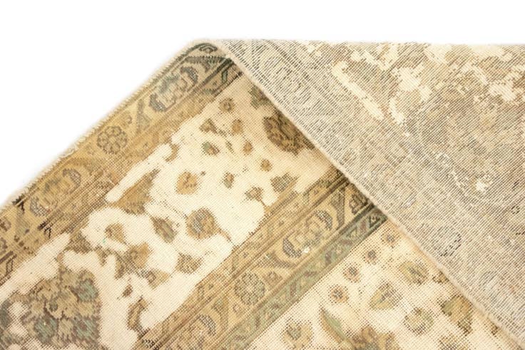 Detail image of 7' 9 x 10' 8 Hand Knotted Vintage Royal Persian Wool Rug
