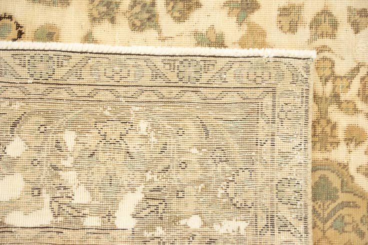 Detail image of 7' 9 x 10' 8 Hand Knotted Vintage Royal Persian Wool Rug