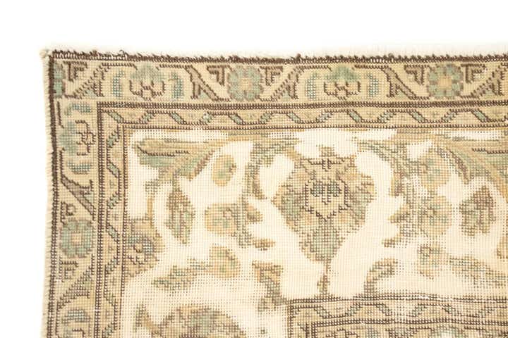 7' 9 x 10' 8 Hand Knotted Vintage Royal Persian Wool Rug