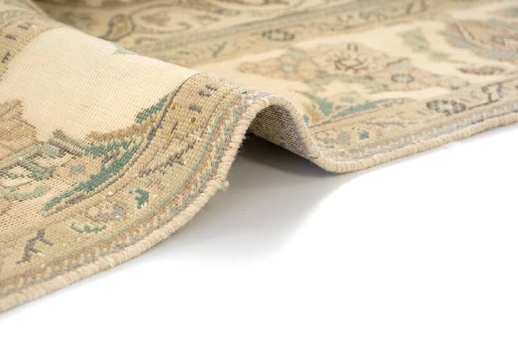 Detail image of 7' 10 x 11' 6 Hand Knotted Vintage Royal Persian Wool Rug