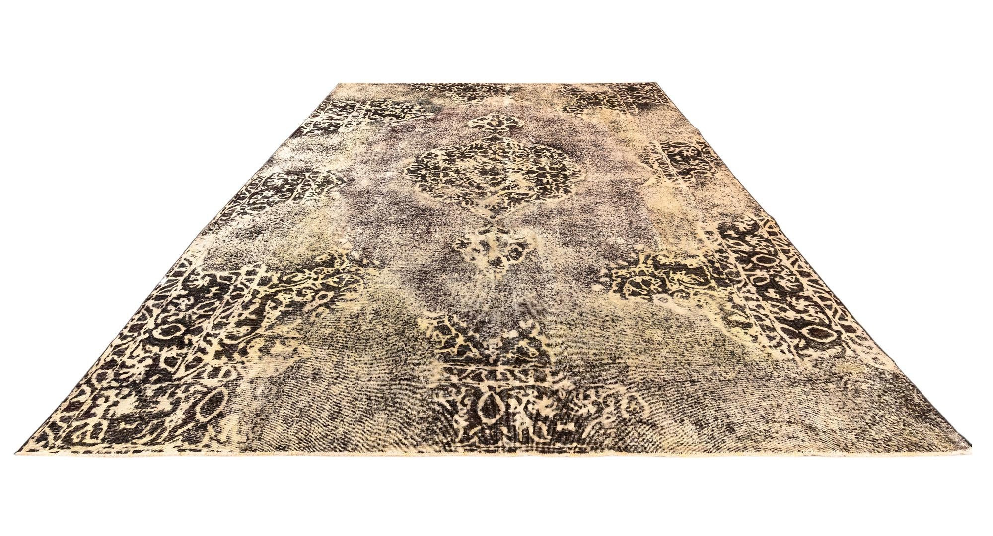 9' 1 x 12' 1 Vintage Royal Wool Rug