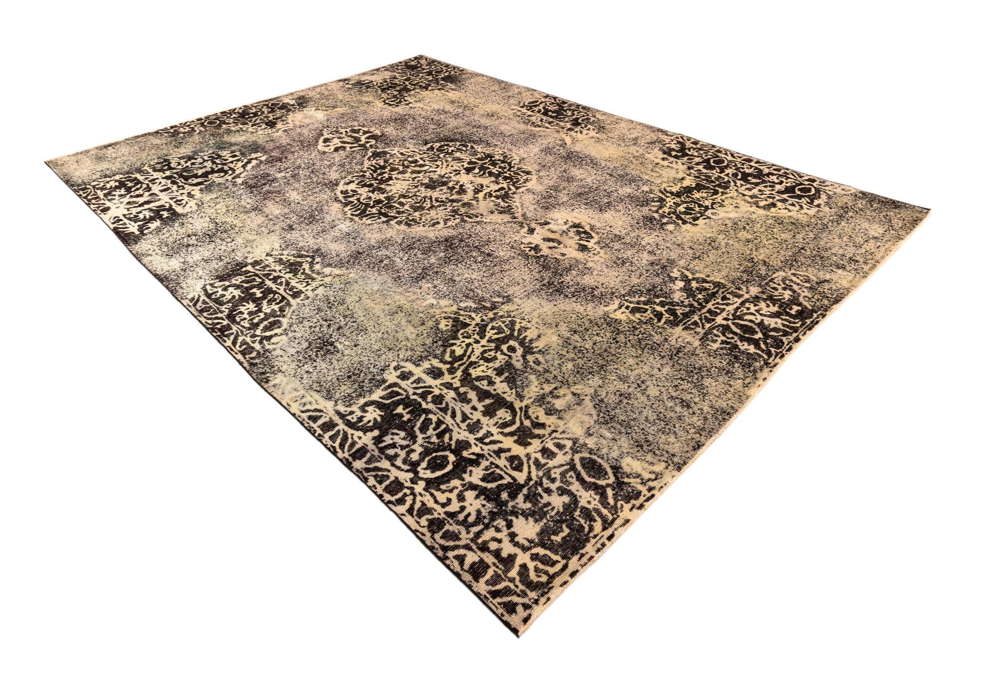 9' 1 x 12' 1 Vintage Royal Wool Rug