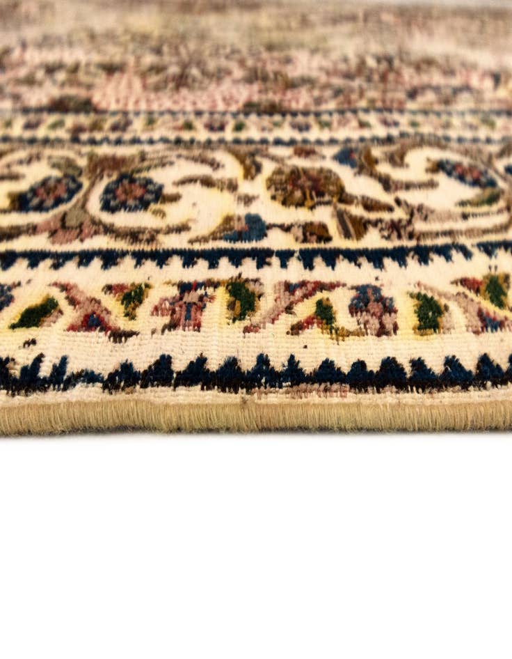 Detail image of 9' 4 x 12' 9 Vintage Royal Wool Rug