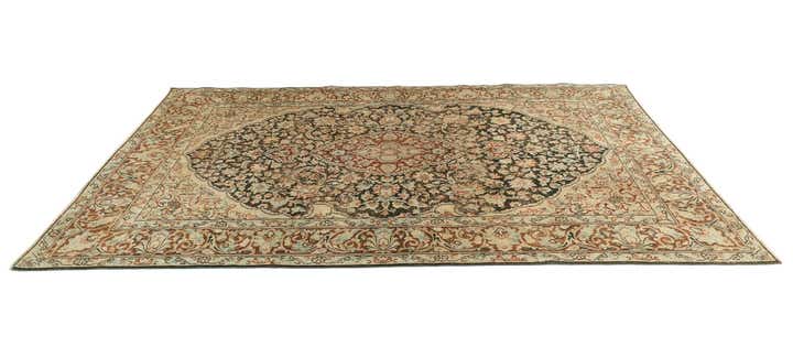 5' 6 x 8' 9 Vintage Royal Wool Rug