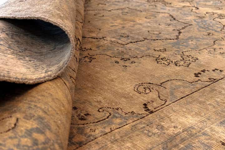 6' 3 x 9' 5 Vintage Royal Wool Rug