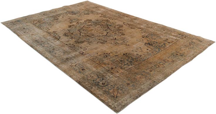 Detail image of 6' 3 x 9' 5 Vintage Royal Wool Rug
