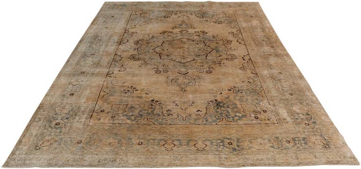 Detail image of 6' 3 x 9' 5 Vintage Royal Wool Rug