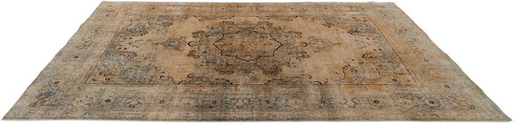 Detail image of 6' 3 x 9' 5 Vintage Royal Wool Rug