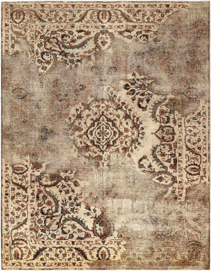 Detail image of 6' 5 x 9' 9 Vintage Royal Wool Rug