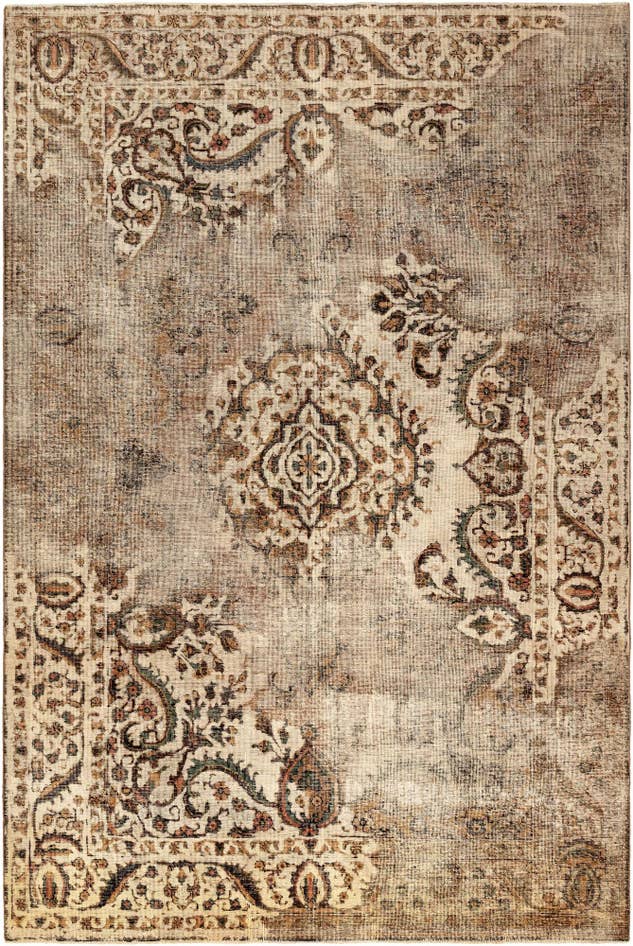 Detail image of 6' 5 x 9' 9 Vintage Royal Wool Rug