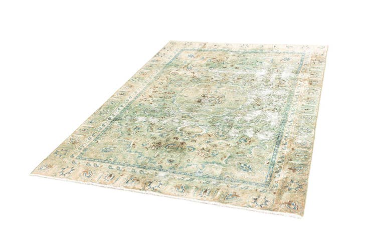 Detail image of 5' 9 x 8' 10 Vintage Royal Rug