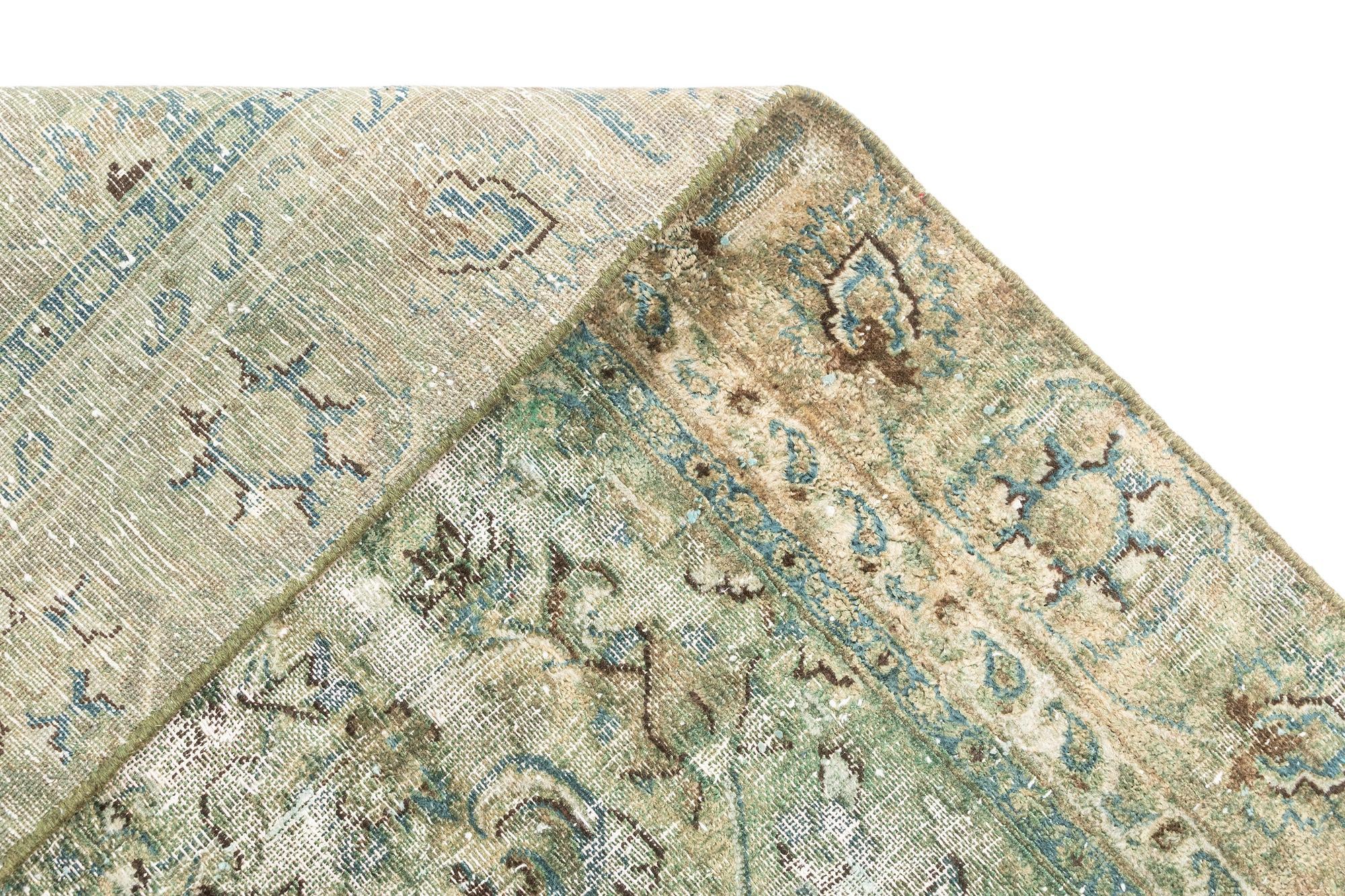 5' 9 x 8' 10 Vintage Royal Rug