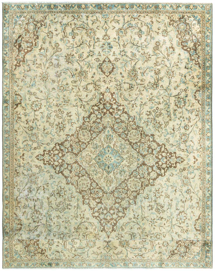 Detail image of 6' 8 x 8' 6 Vintage Royal Rug