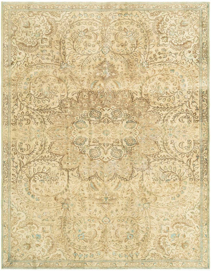 Detail image of 7' 5 x 10' 9 Vintage Royal Rug