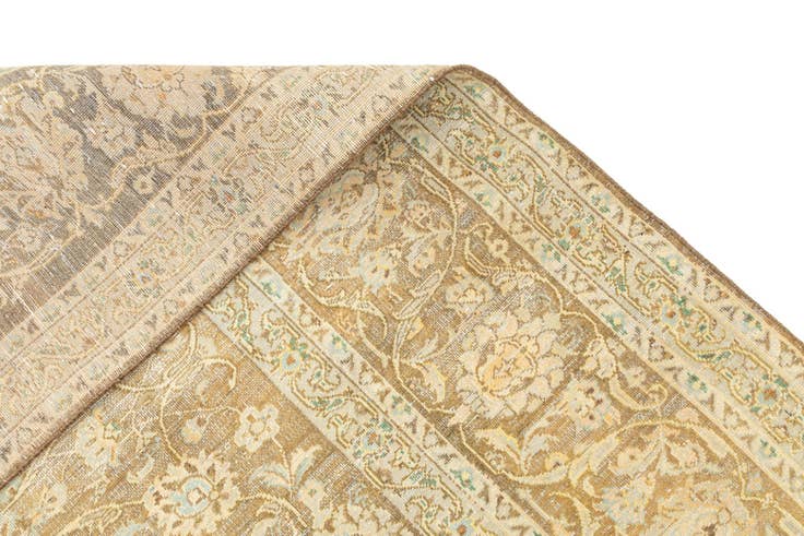 Detail image of 9' 4 x 12' 8 Vintage Royal Rug