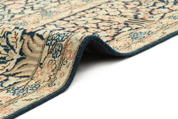 Detail image of 9' 9 x 13' 4 Vintage Royal Rug